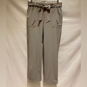 Banana Republic lightweight pants NWT M